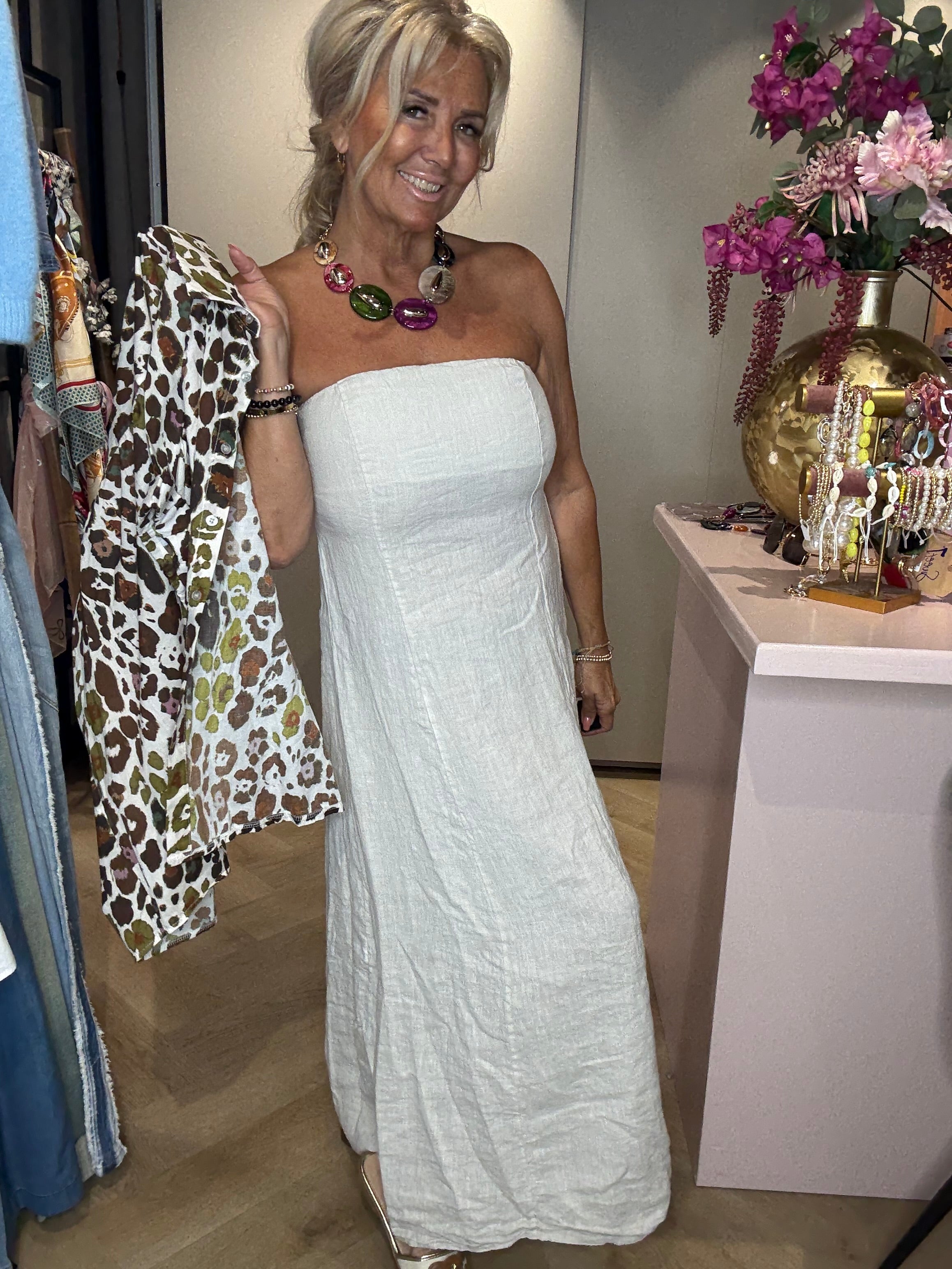 🌞 Strapless Dress Bella Breeze – Off-white linnen kleur